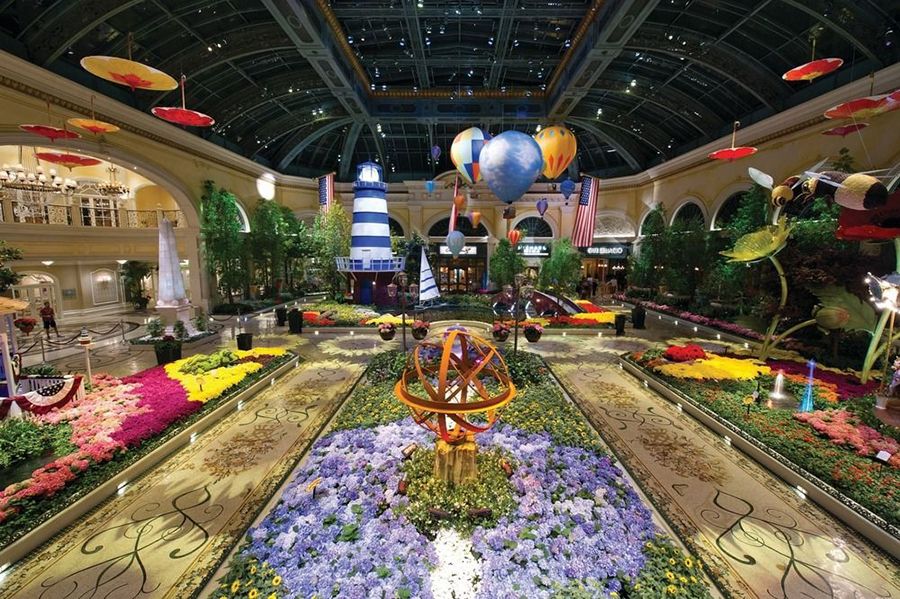 THE BELLAGIO CONSERVATORY & BOTANICAL GARDENS