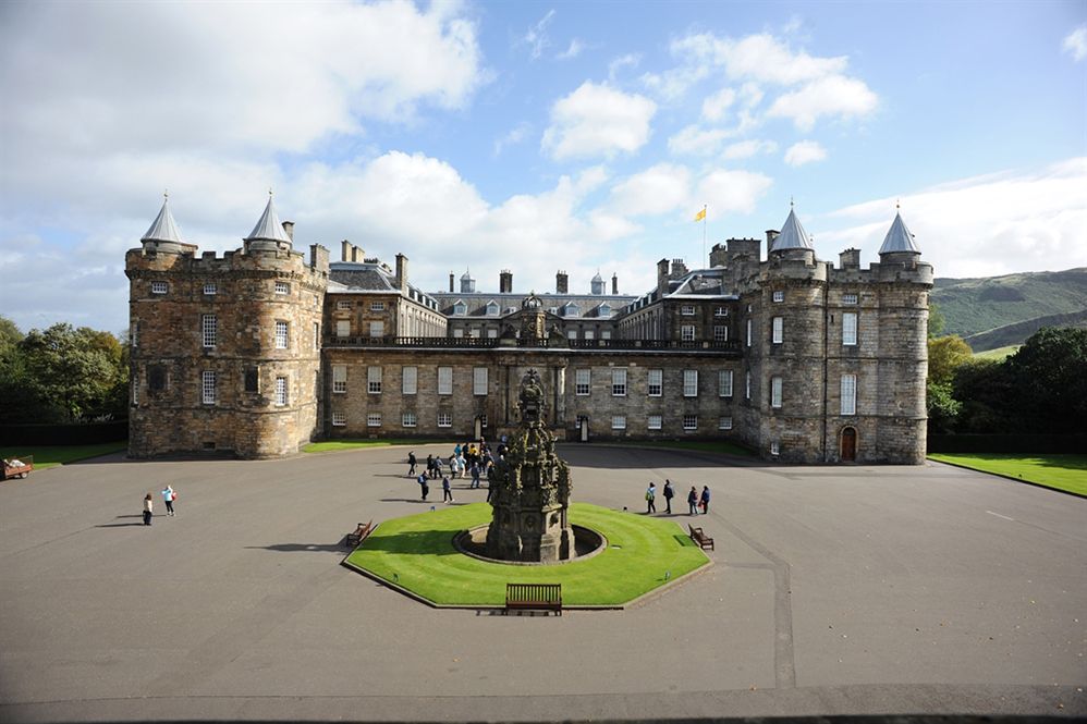 Холируд Палас (Holyrood Palace)