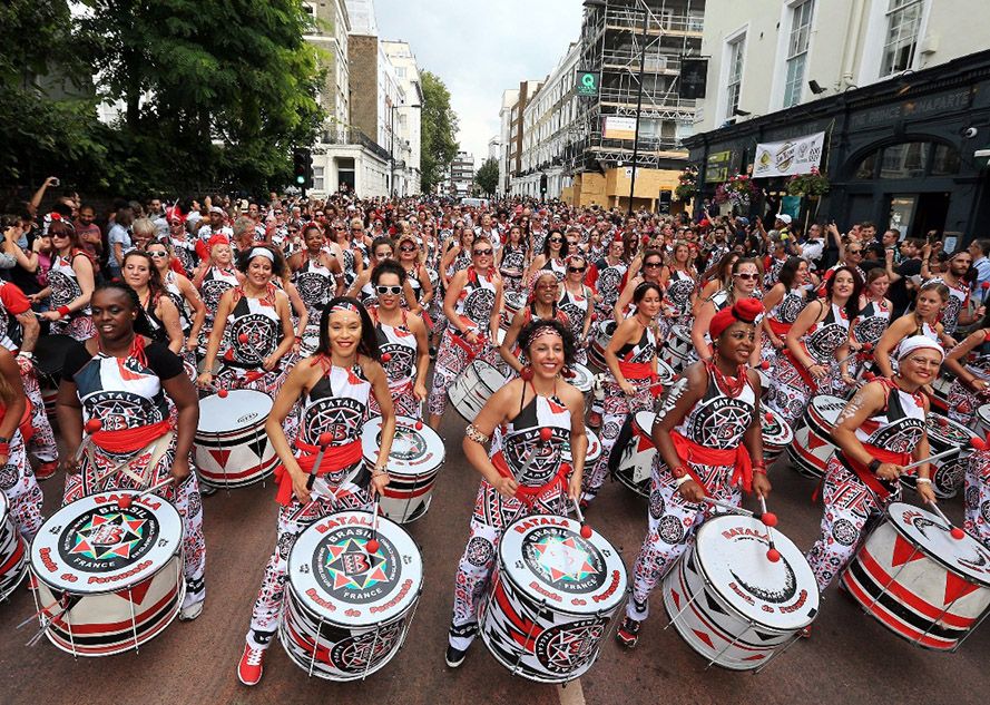 THE TOTALLY THAMES FESTIVAL (1-30 сентября)